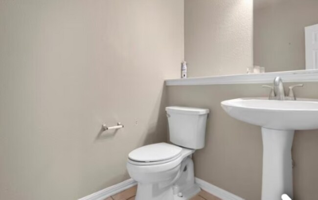 Building Photo - Stunning & Elegant Home in Forest Creek with Spacious Living & Prime Location