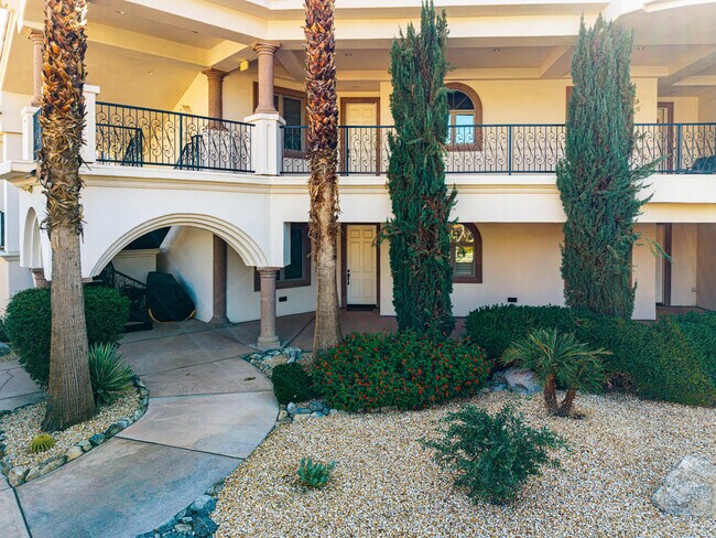 Building Photo - 2701 Via Calderia