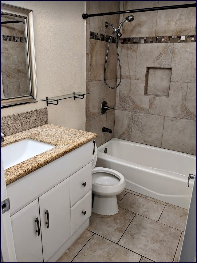 Bathroom #2 (out of 3) - 11076 Brentwood Dr