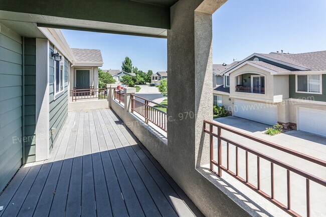 Building Photo - Fantastic 3 Bedroom, 2 bath Condo in SE Fo...