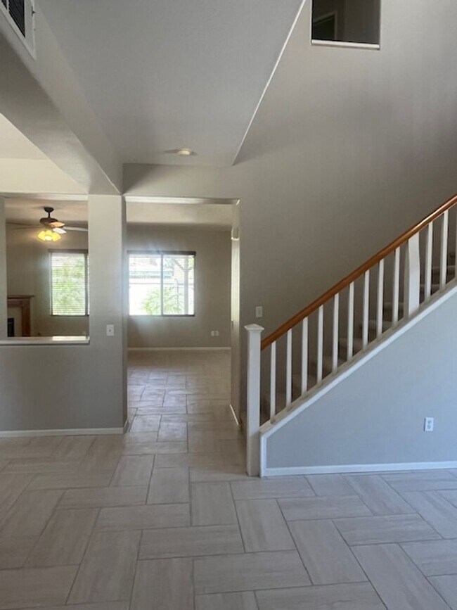 Building Photo - Beautifully Updated 5-Bedroom Home with City Views in Prime Corona Location