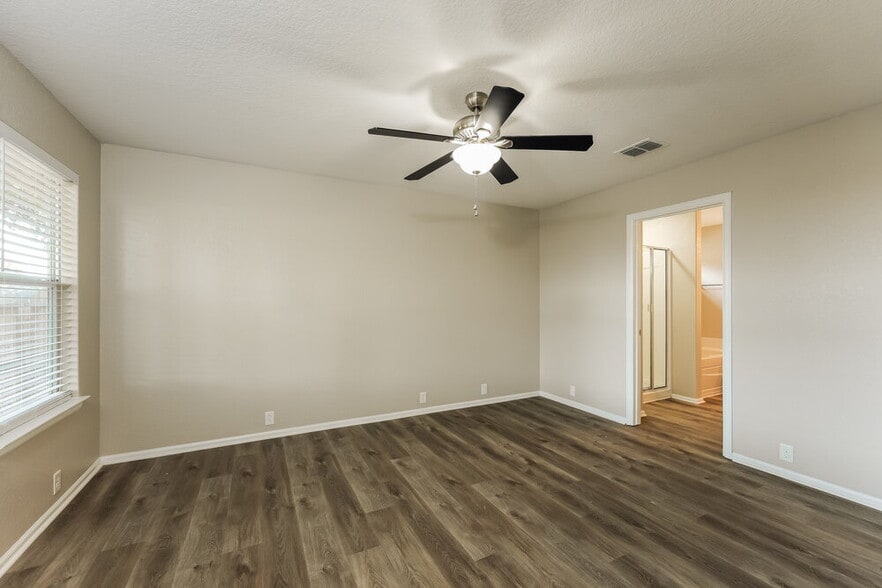 Building Photo - 3411 Maguey Trail