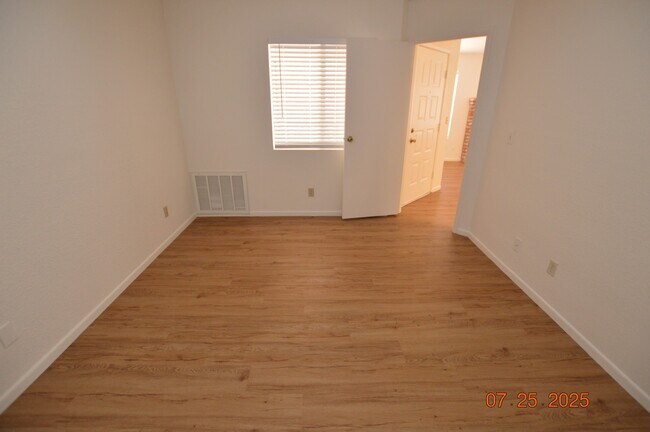 Building Photo - 3609 Melonies Dr