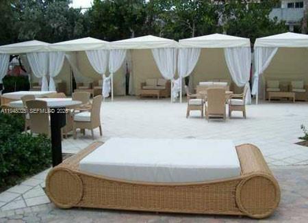 Building Photo - 3000 S Ocean Dr