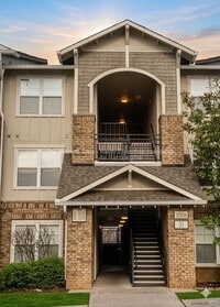 Building Photo - 3708 Spruce Ridge Way