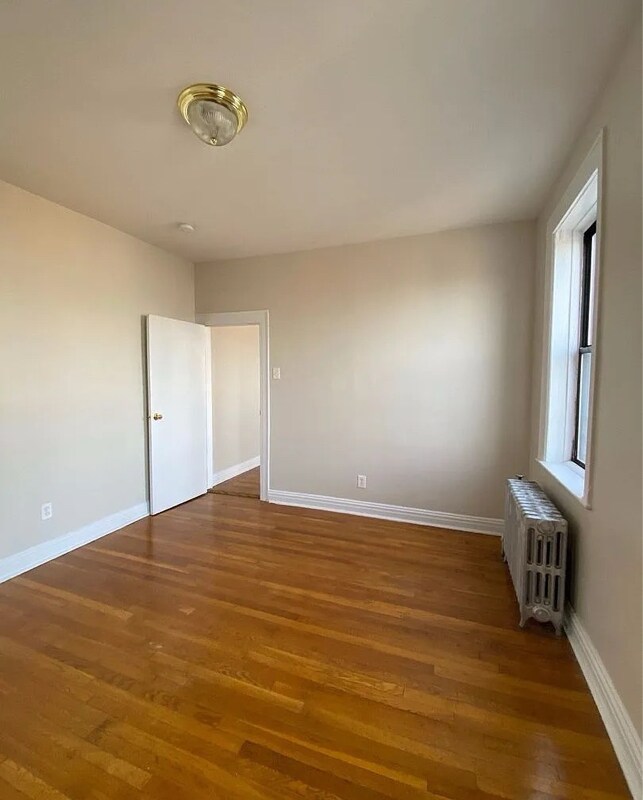 Building Photo - 801 21st St