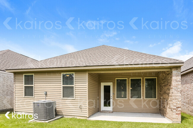 Building Photo - 6727 Tiger Pointe Dr.
