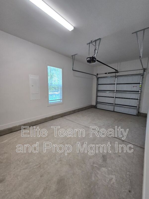 Building Photo - 511 Bowman Rd