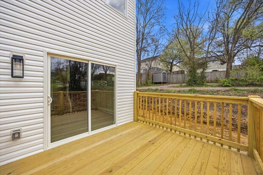 Building Photo - 116 Winstead St SW