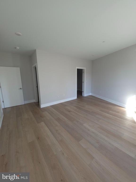 Building Photo - 3503 Midvale Ave