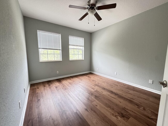 Building Photo - 4370 Legacy Ct