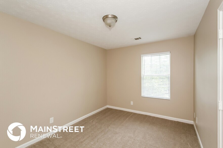 Building Photo - 640 Windchase Pl