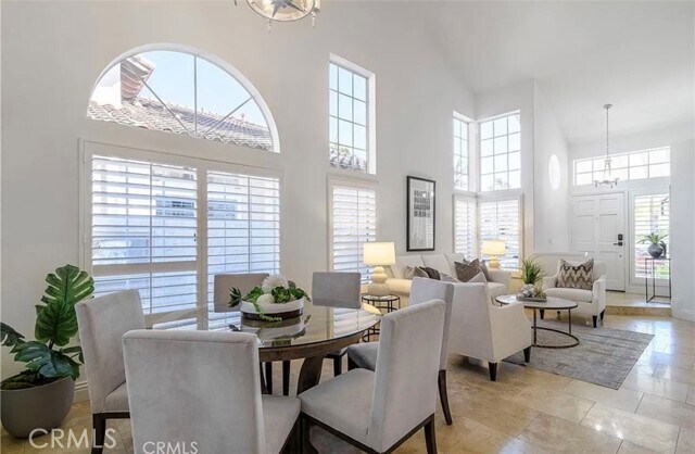 Building Photo - 5 Telliz