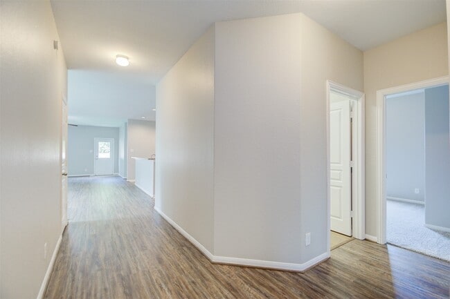Building Photo - 6026 Burnet Bend Ave