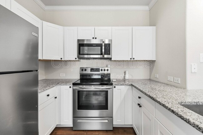 Building Photo - 6314 Melanzane Ave