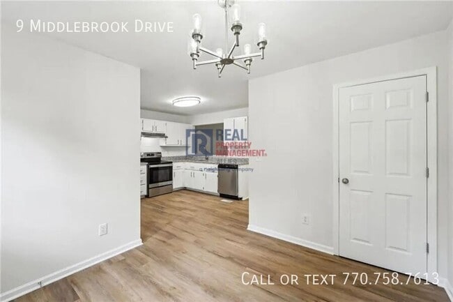 Building Photo - 9 Middlebrook Dr