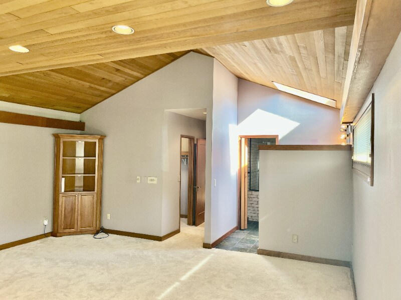 Building Photo - 810 33rd St