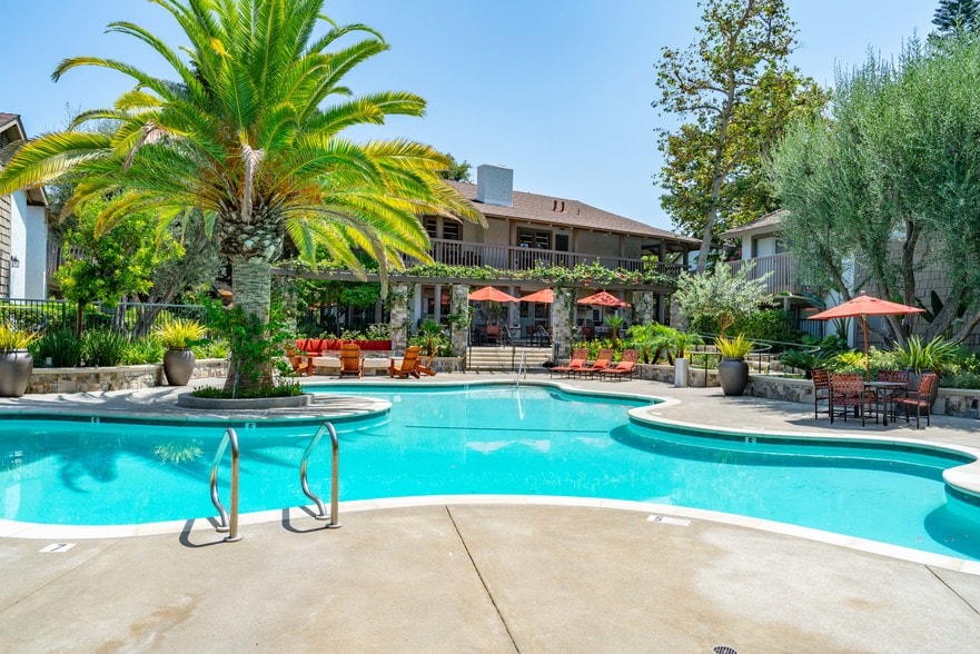 Moss Creek Apartments 12851 Haster St Garden Grove CA 92840