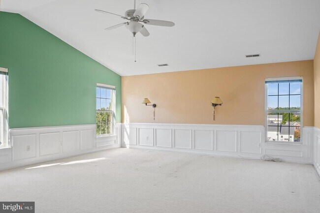 Building Photo - 211 Park Gate Dr SE
