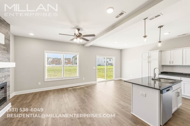 Building Photo - Contemporary 3-Bedroom Beauty with Walk-In Closet and Tile Shower Retreat