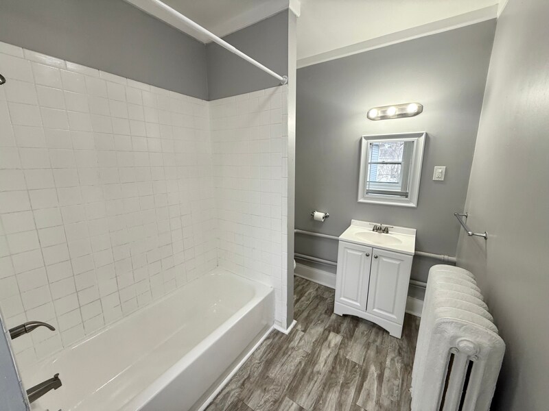 Building Photo - 4 Riverside Ave