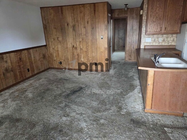 Building Photo - 955 4th St