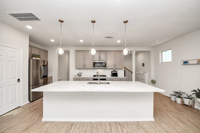 Building Photo - 3116 Dakota Falls Dr