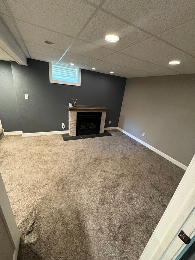 Building Photo - 3 bedroom 1 bathroom house for rent
