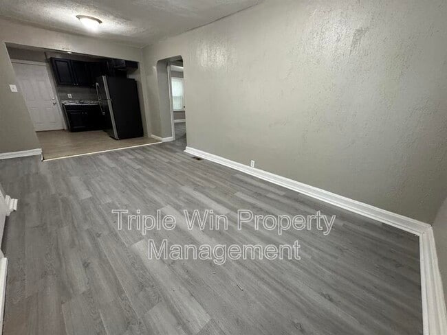 Building Photo - 2139 Kappel Dr