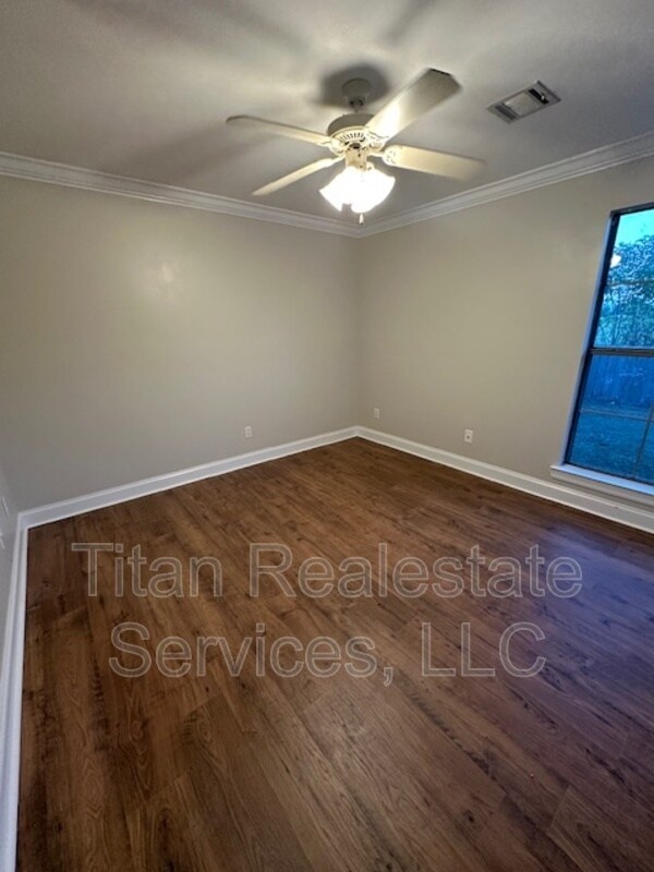 Building Photo - 204 Braxton Dr