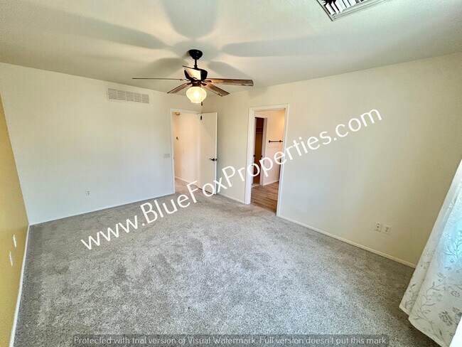 Building Photo - 10593 E Singing Canyon Dr