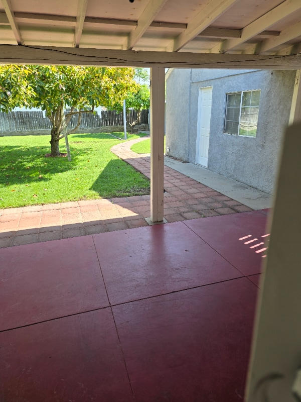 Building Photo - 925 W Mirada Rd