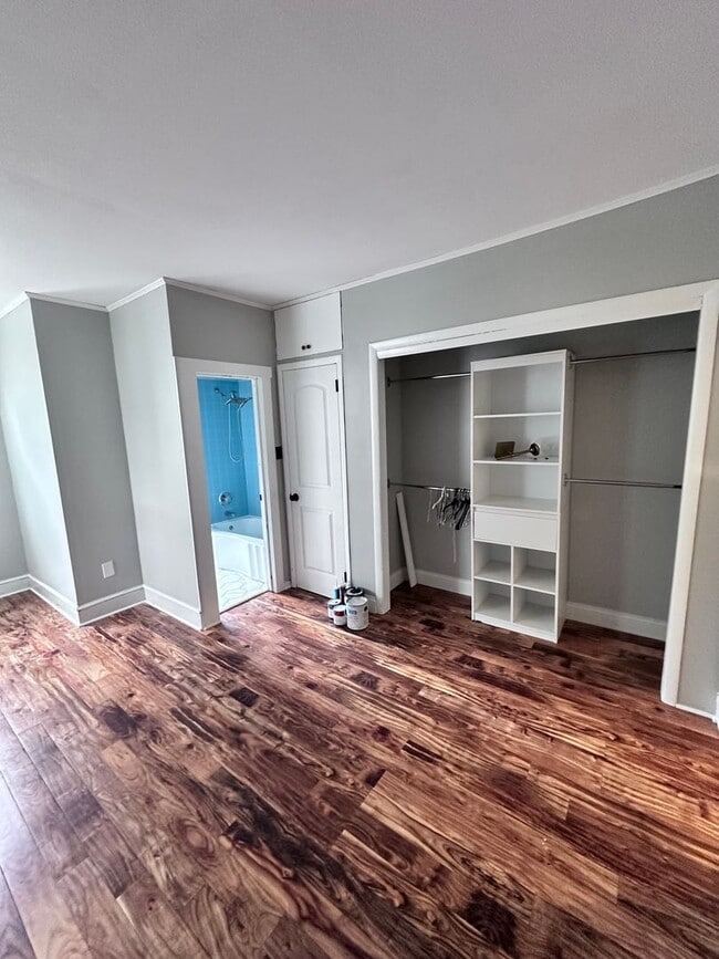 Building Photo - Charming 3 Bedroom Home in Mt.Joy!