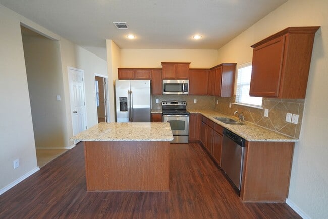 Building Photo - Beautiful home now available in the coveted Riata subdivision of Schertz, TX! Realtor Commission:...