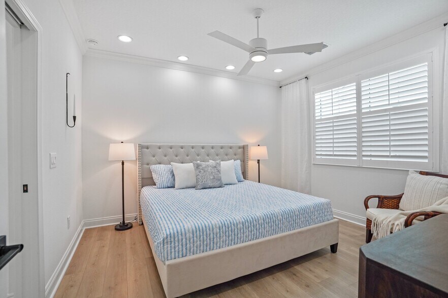 Building Photo - 9284 Cool Breeze Dr