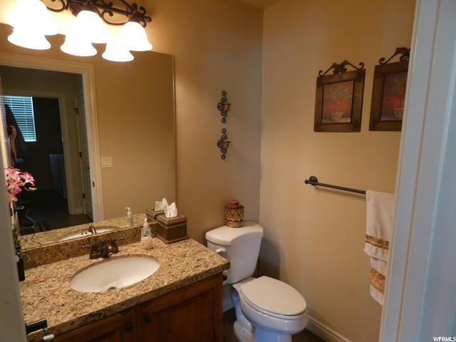 Building Photo - 3080 N CREST DR