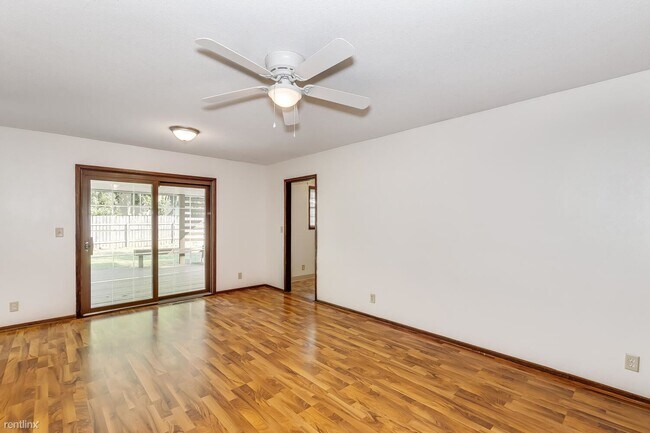 Building Photo - 3 br, 3 bath House - 1306 N Brookfield Ln