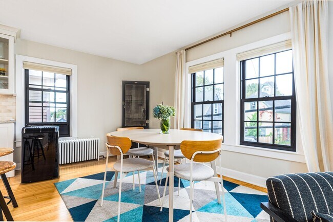 Building Photo - 279 Marcy St