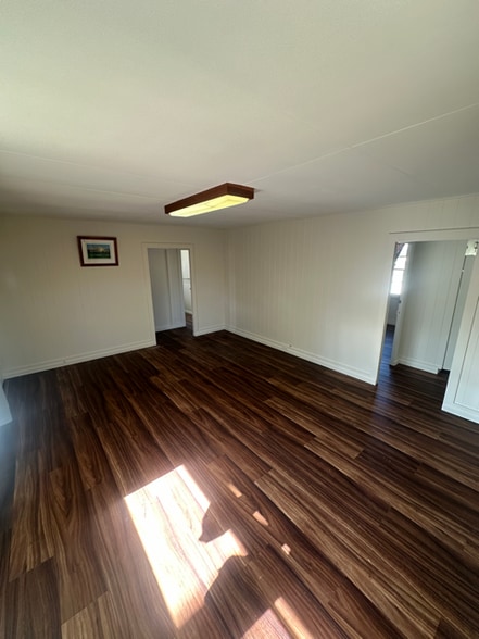 Building Photo - 290 Ainahou Pl