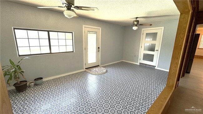 Building Photo - 2409 Swallow Ave W