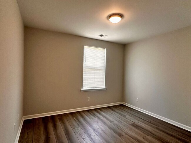 Building Photo - 542 Sessile Oak Dr