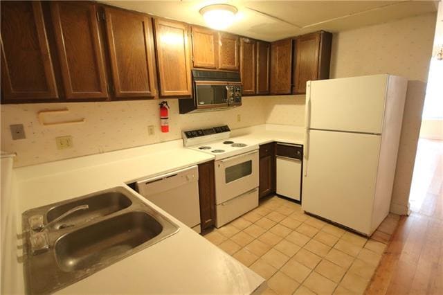 Building Photo - 248 Cherokee St