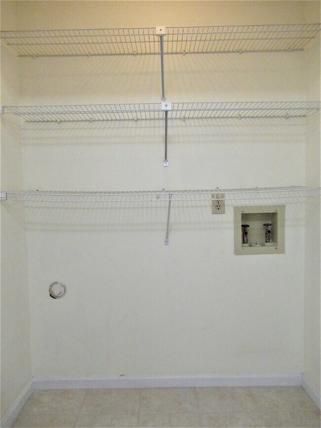 Building Photo - Home Available in Birmingham! Available to View Now! DEPOSIT PENDING!!!
