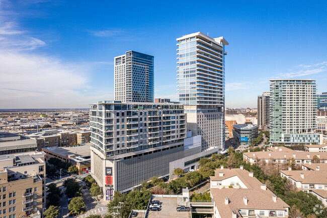 Building Photo - The Residences @ W - Dallas Victory