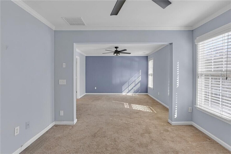 Building Photo - 2318 Longcourt Wy