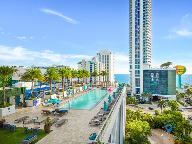 Building Photo - 4010 S Ocean Dr