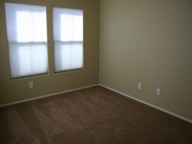 Building Photo - 1171 Paradise Safari Dr