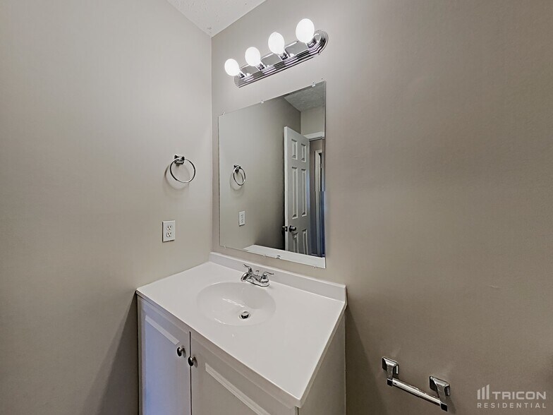 Building Photo - 1078 Bridle Creek Dr