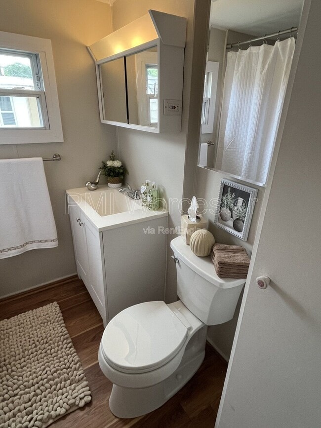 Building Photo - 17 Washington St