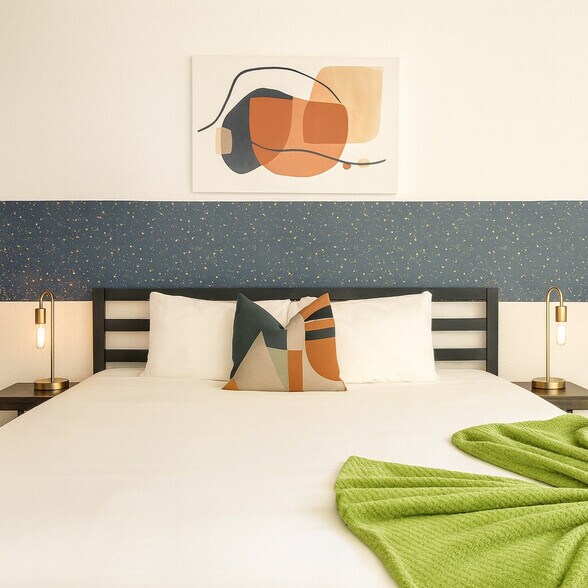 Building Photo - 1040 Clayton Ln